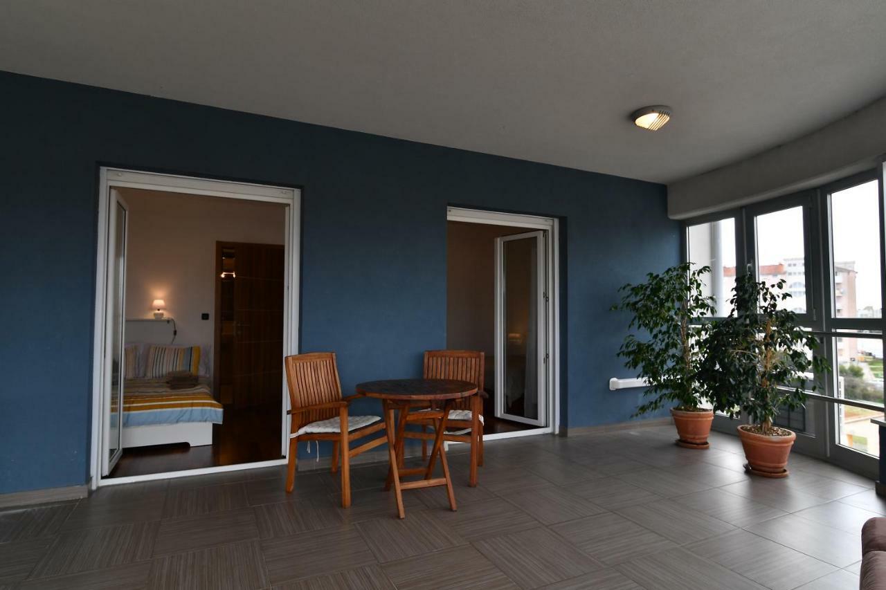 City Penthouse Vita Pula Exteriör bild