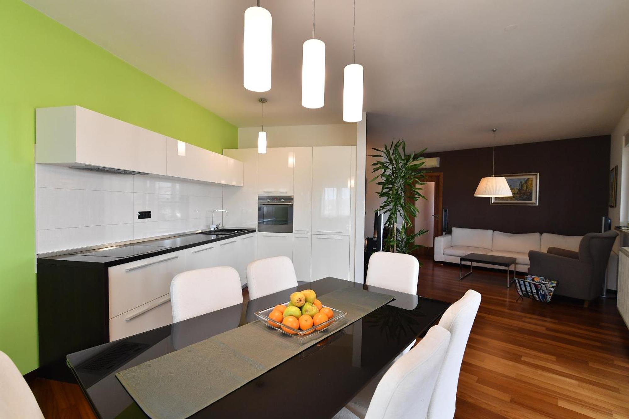 City Penthouse Vita Pula Exteriör bild